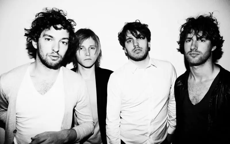 Go Back to the Zoo voordelig boeken bij Burolivemuziek.nl