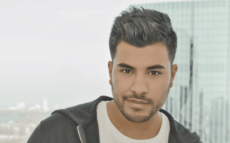 Xerxes Naseri burolivemuziek.nl