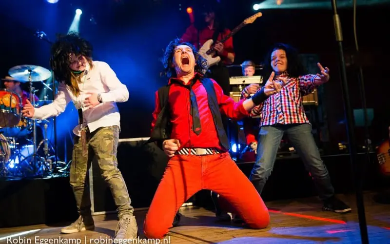 Hippe Gasten voordelig boeken bij Burolivemuziek.nl