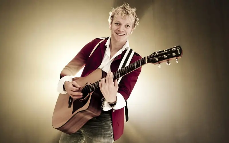 Jelle B voordelig boeken bij Burolivemuziek.nl