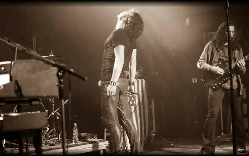 The Doors Alive boek je bij Burolivemuziek.nl