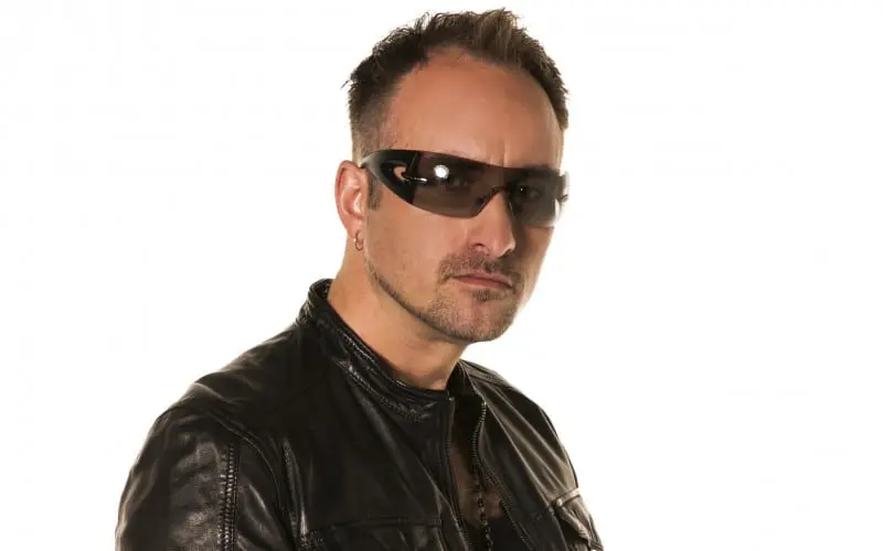 Sam Kramer als Bono voordelig boeken bij Burolivemuziek.nl