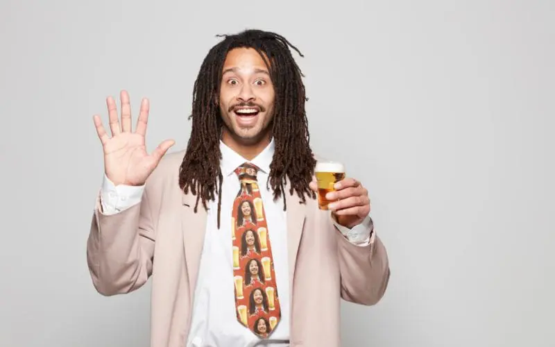 Gullie boek je bij Burolivemuziek.nl