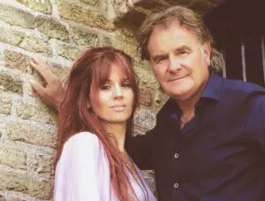 US2MUSIC boek je bij burolivemuziek.nl