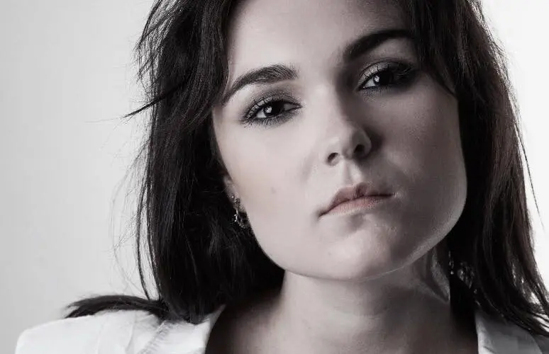 Nienke Wijnhoven boek je bij Burolivemuziek.nl