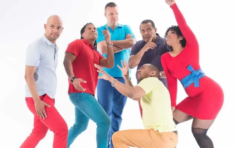 La Fiesta Boek je bij Burolivemuziek.nl