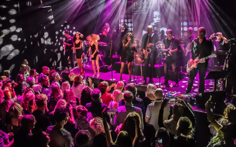 Donna's Hot Stuff Burolivemuziek.nl