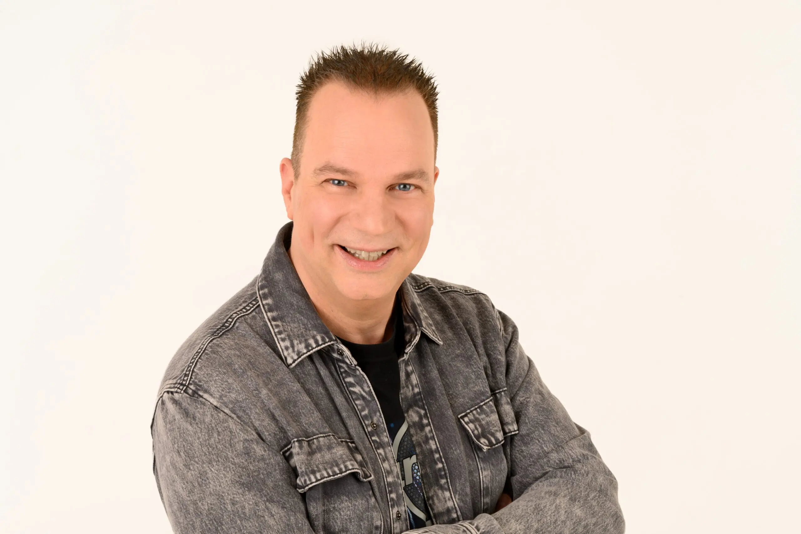 Zanger/DJ Robert den Brok boeken