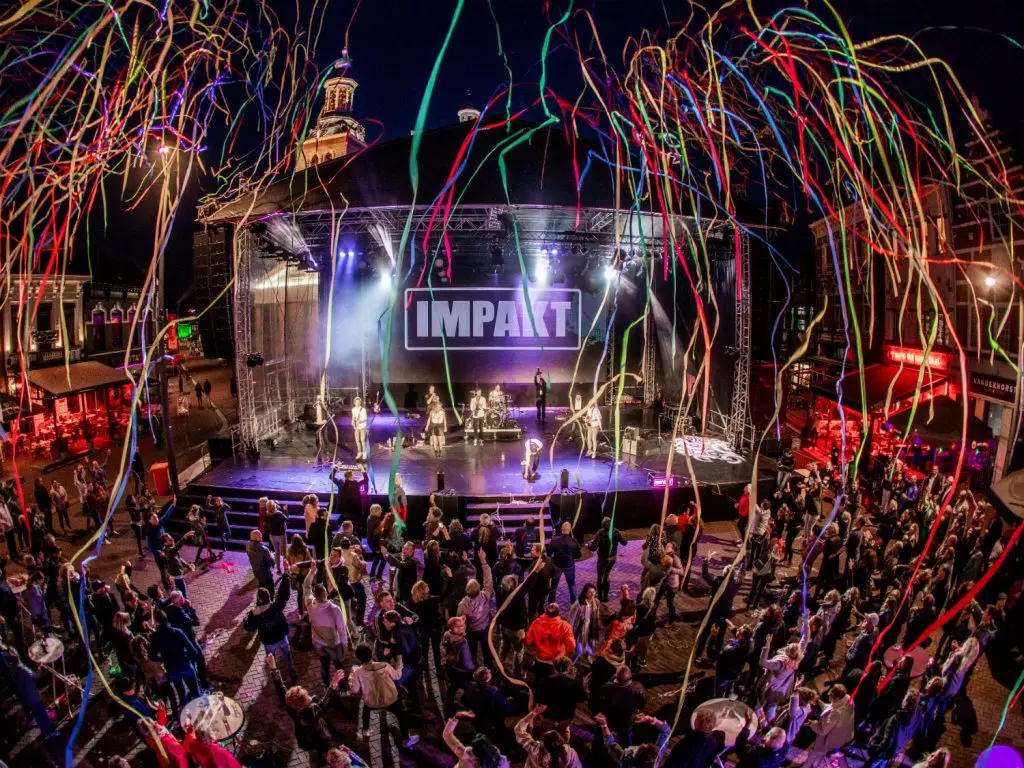 Impakt boek je bij Burolivemuziek.nl