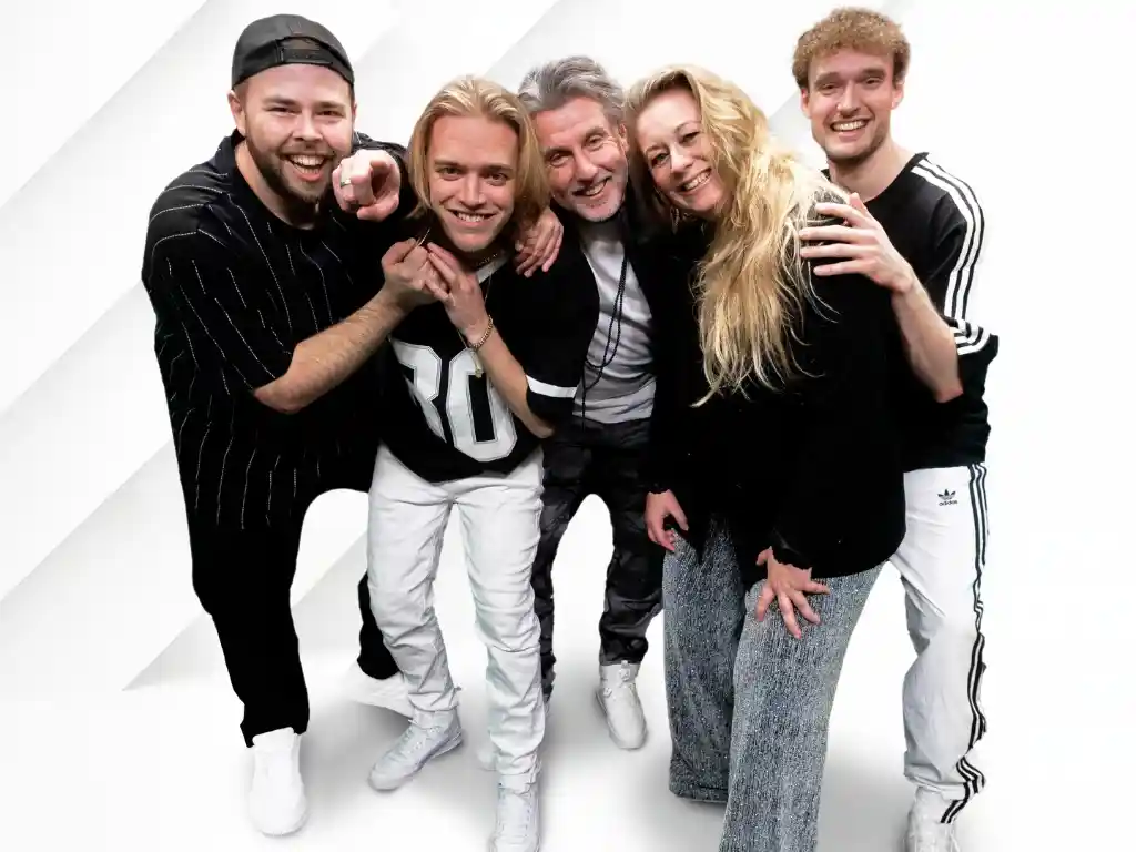 Flame Coverband Burolivemuziek.nl