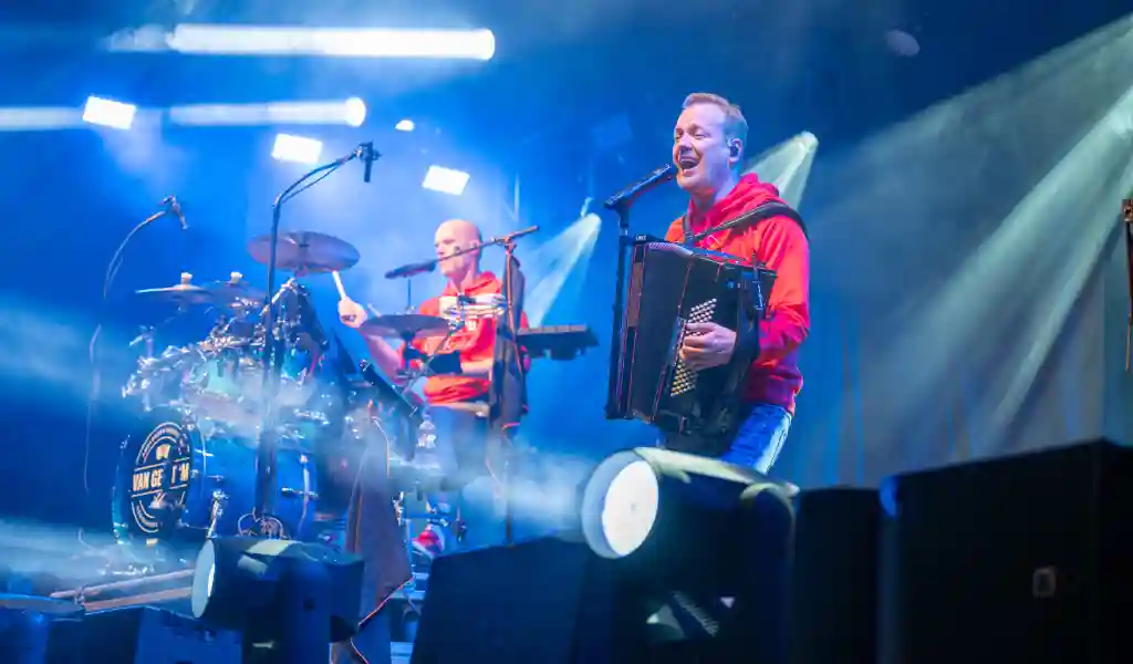 Van Geeft 'M boeken bij Burolivemuziek.nl