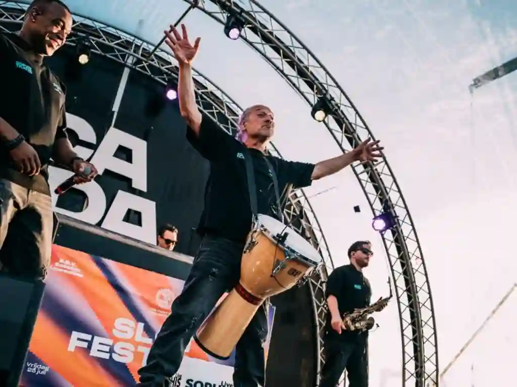 Sophisticated Live boeken bij Burolivemuziek.nl