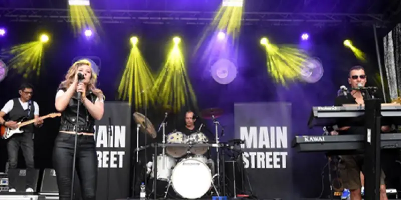 Mainstreet boek je bij Burolivemuziek.nl
