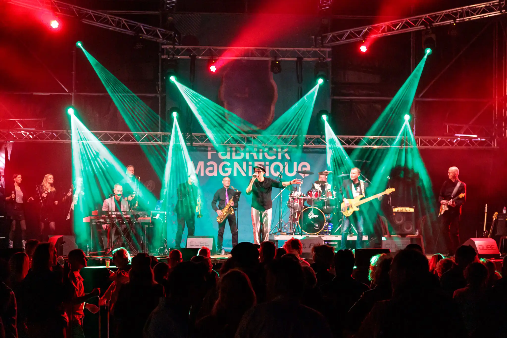 ReCover boek je bij Burolivmuziek.nl