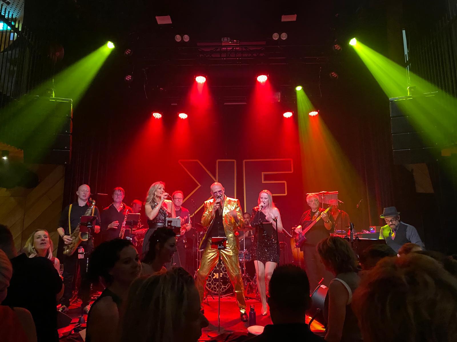 Shuffle the Funk boek je bij Burolivemuziek