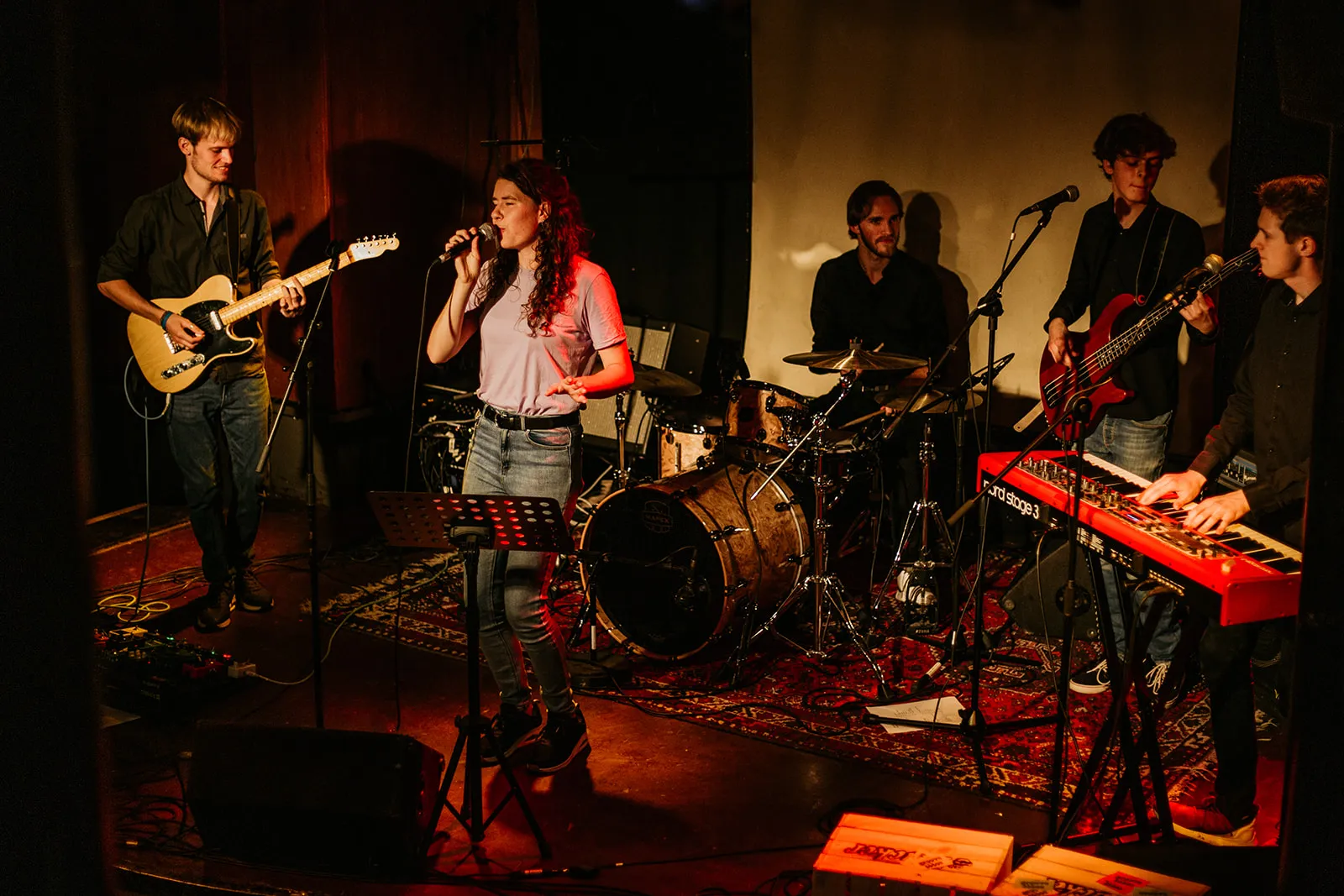 Groove On The Loose boek je bij Burolivemuziek.nl