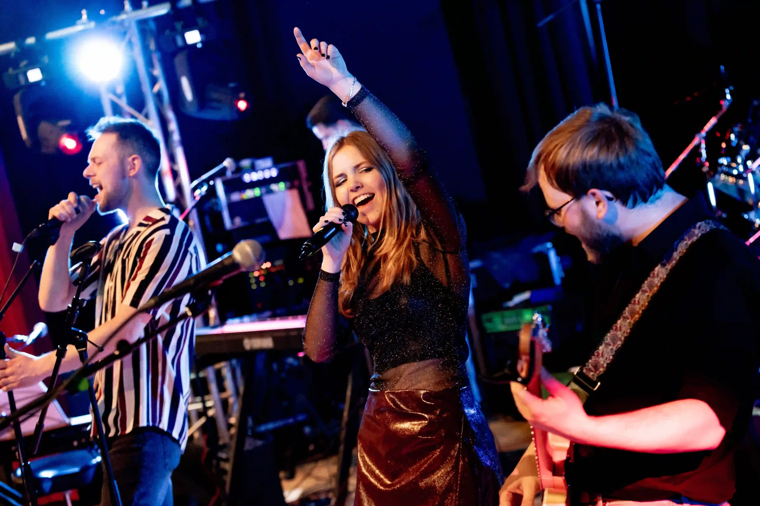 HASHTAG Boek je bij Burolivemuziek.nl