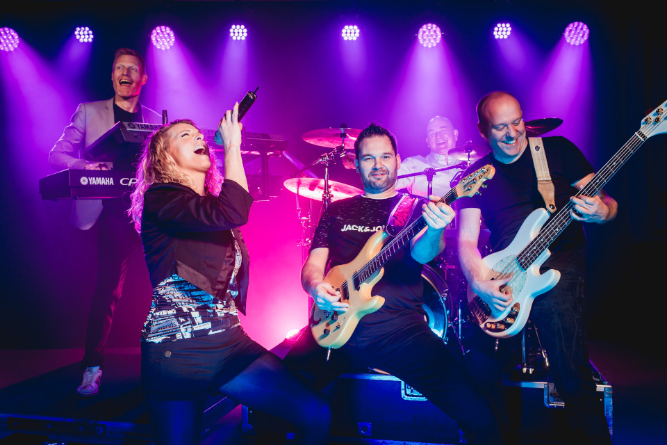Nxt Level boek je bij Burolivemuziek.nl